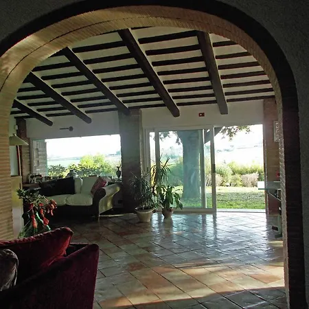 Nyaraló Holiday *